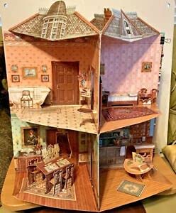 Pop-Up Dollhouse: The Metropoliltan Museum of Art