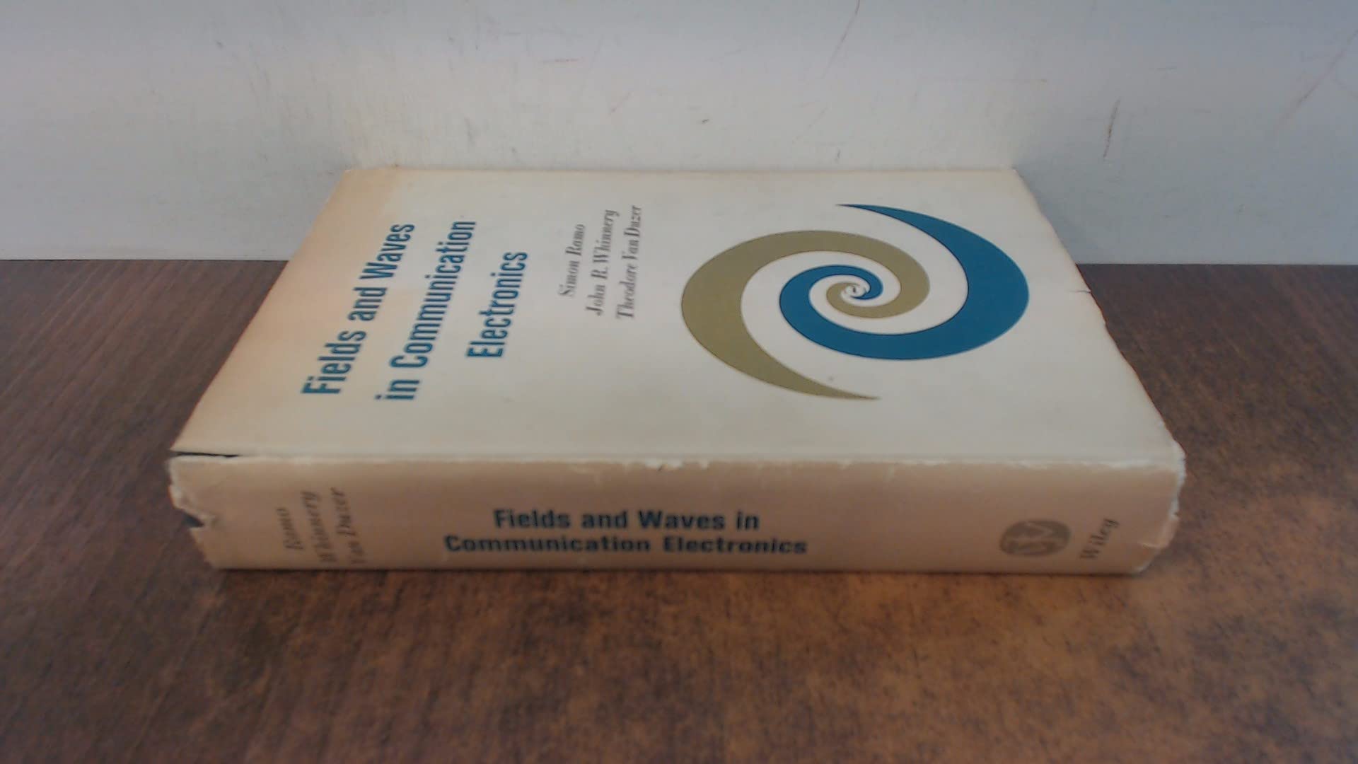 Fields and Waves in Communication Electronics