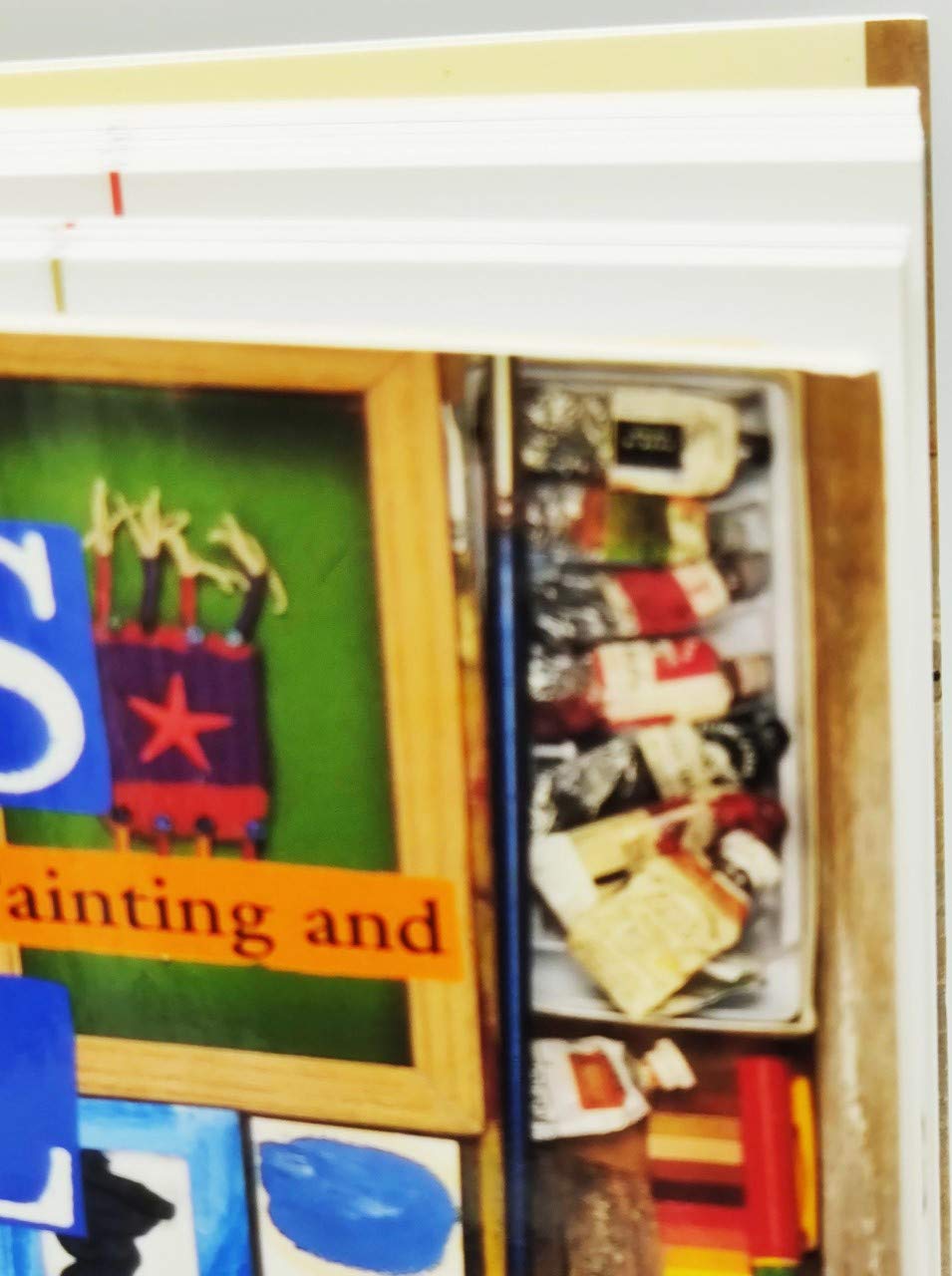 Artist's Manual: A Complete Guide to Paintings and Drawing Materials and techniques