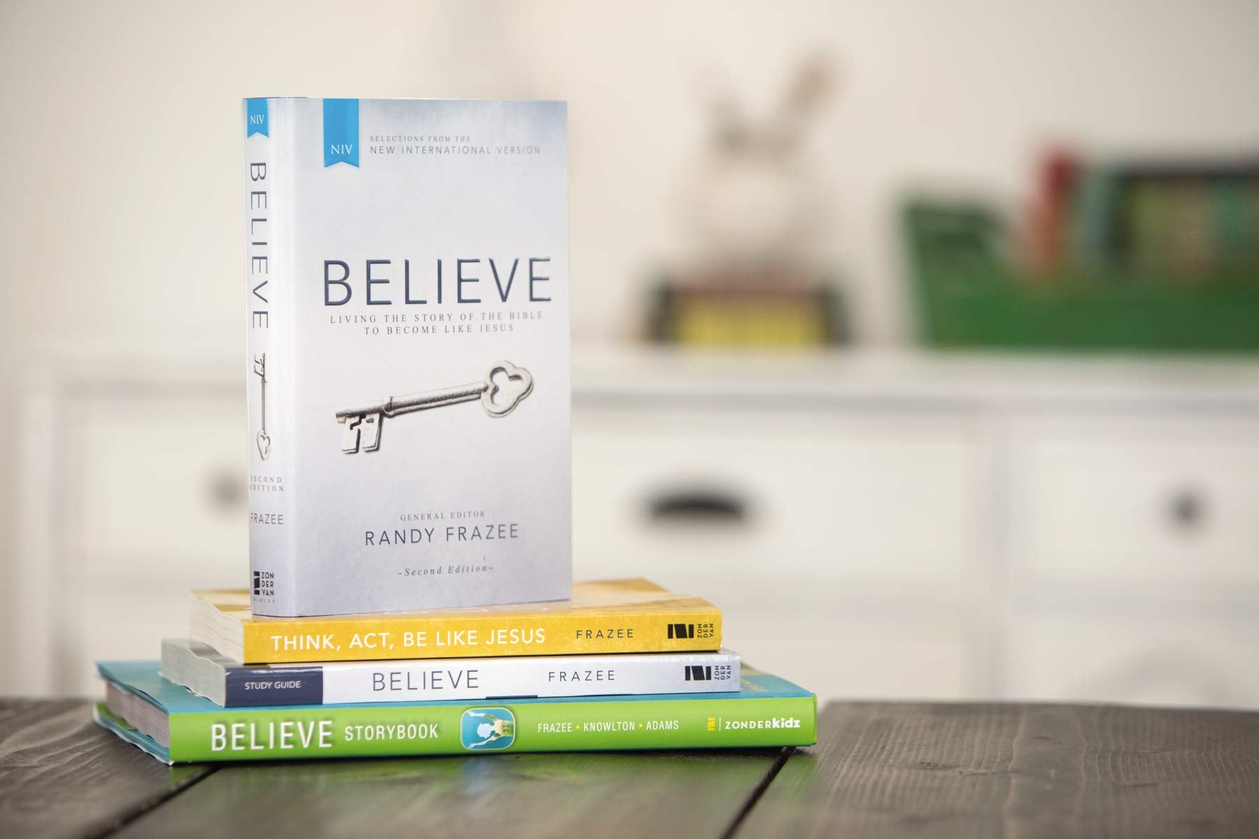 Believe, NIV: Living the Story of the Bible to Become Like Jesus