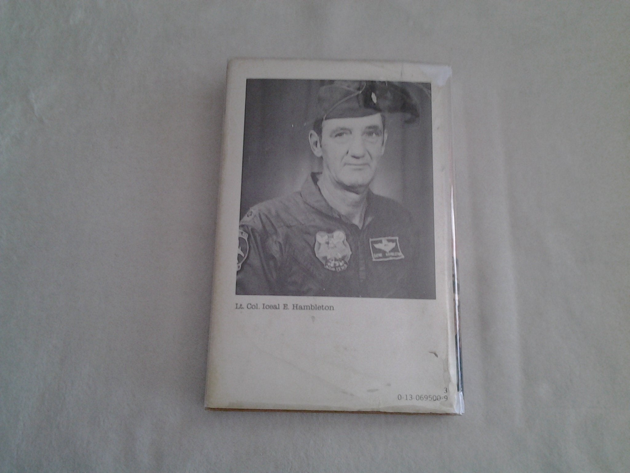 BAT-21: Based on the true story of Lieutenant Colonel Iceal E. Hambleton, USAF