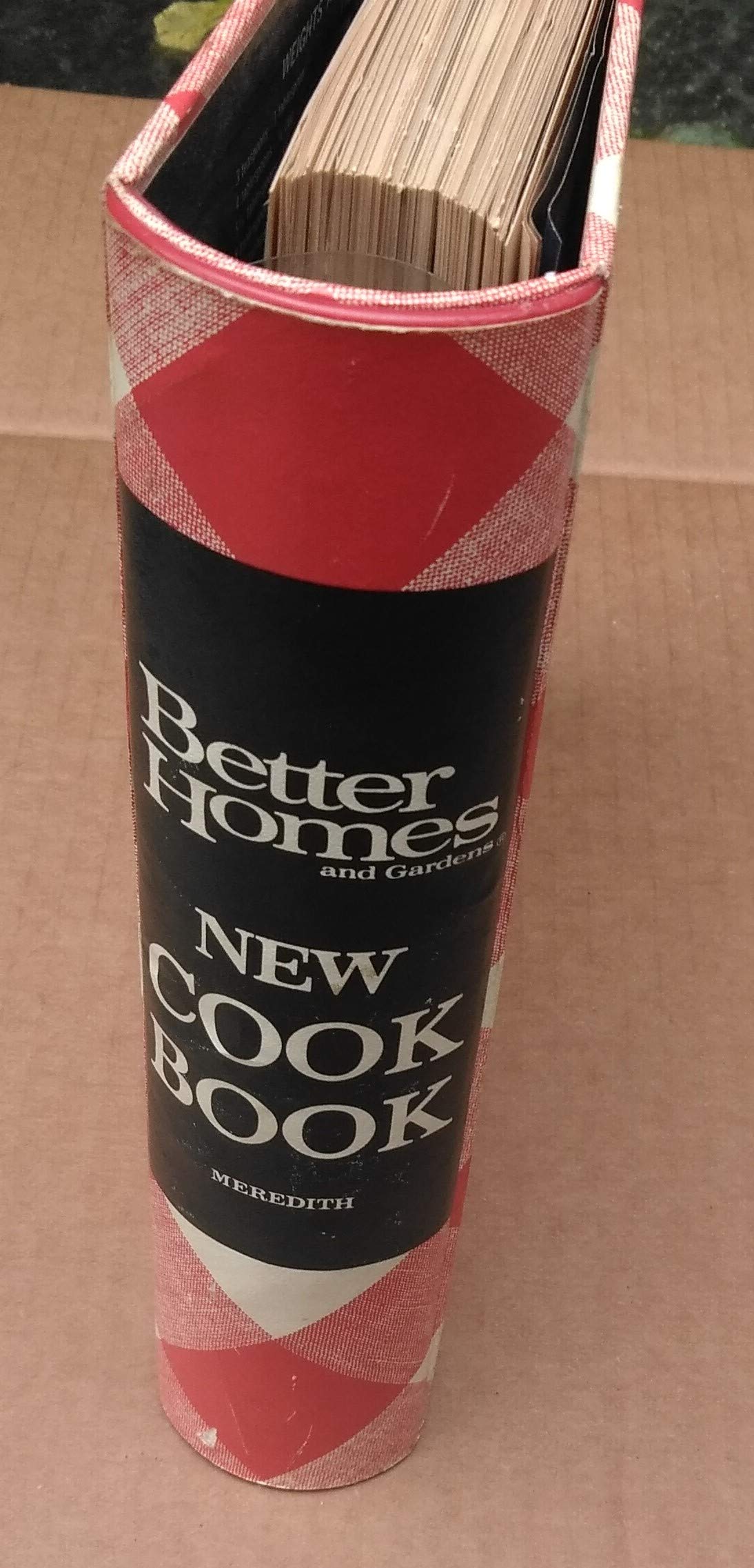 Better Homes and Gardens New Cook Book, 1968 Edition