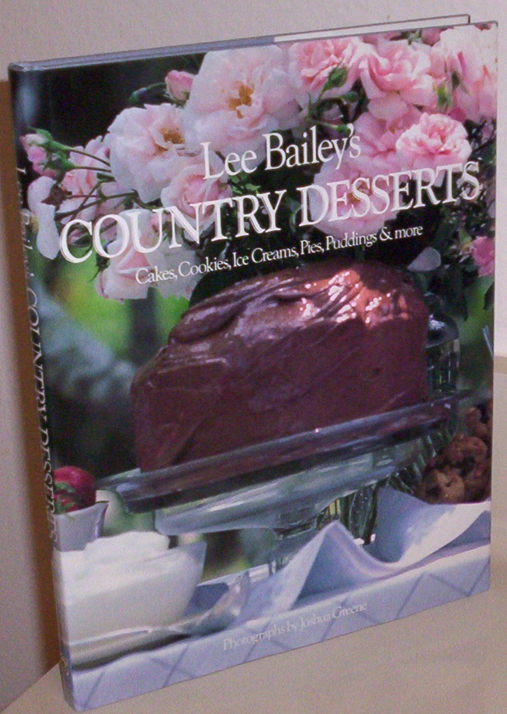 Lee Bailey's Country Desserts