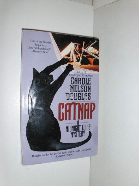 Catnap: A Midnight Louie Mystery Midnight Louie Mysteries Douglas, Carole Nelson