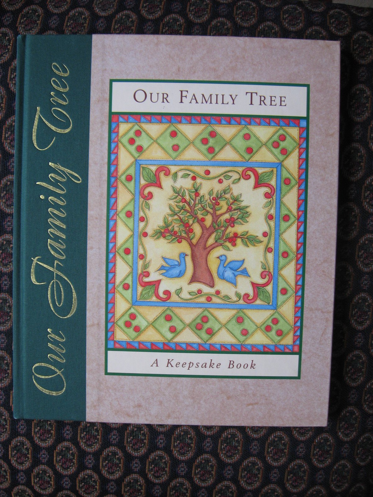Our Family Tree: A Keepsake Book