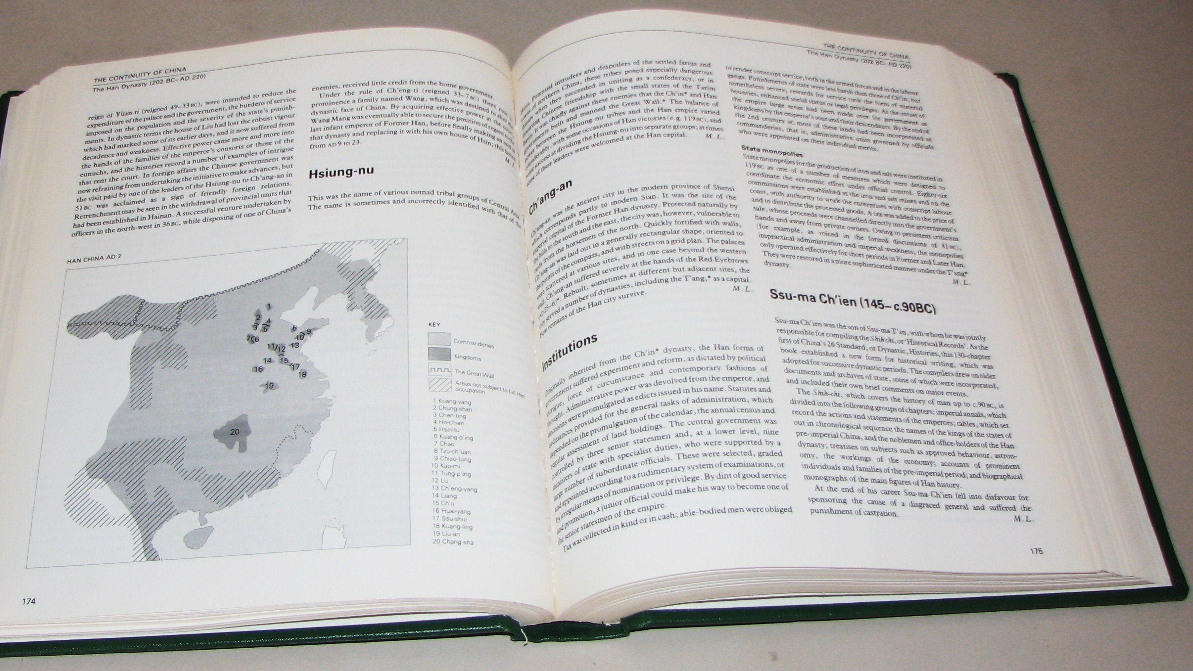 Cambridge Encyclopedia of China (Cambridge World Encyclopedias)