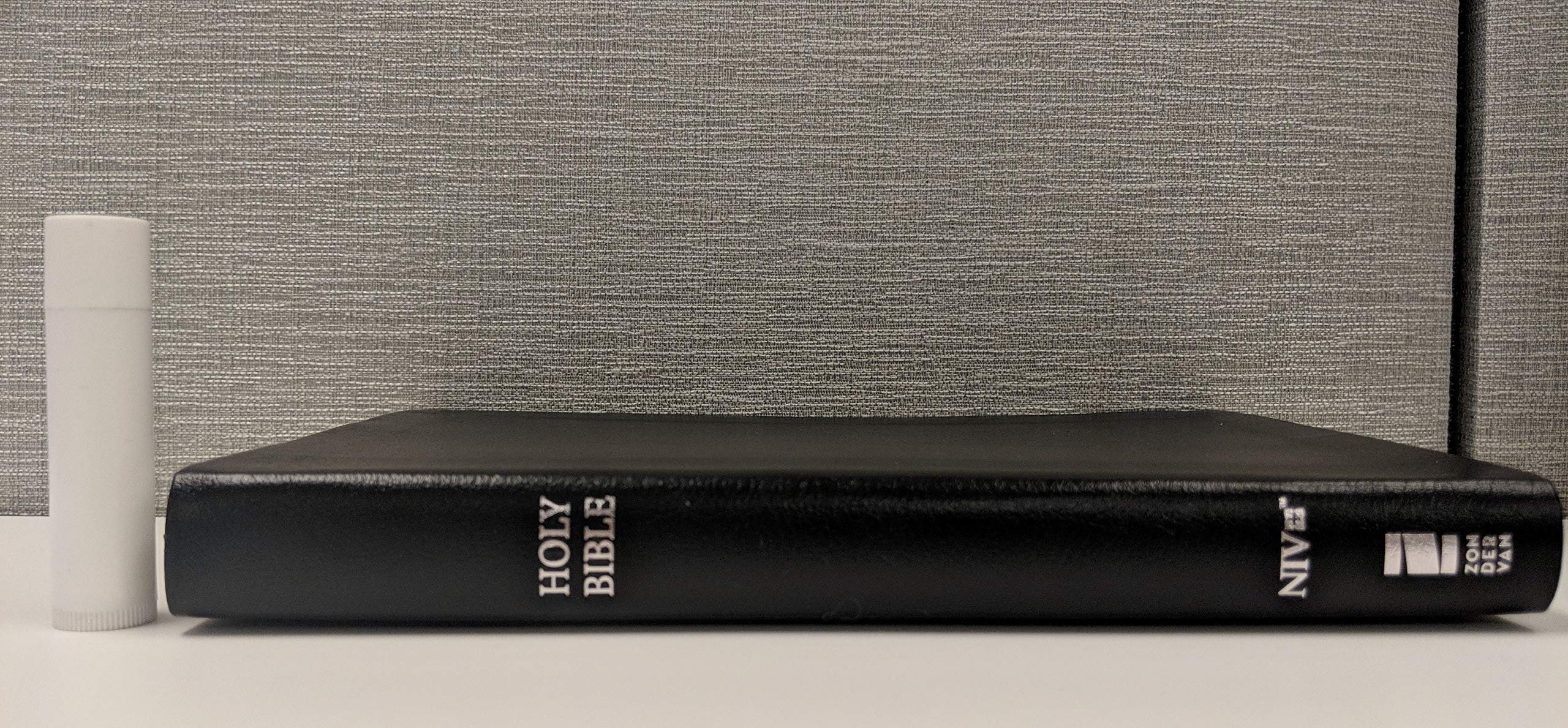 NIV, Thinline Bible, Bonded Leather, Black, Red Letter Edition