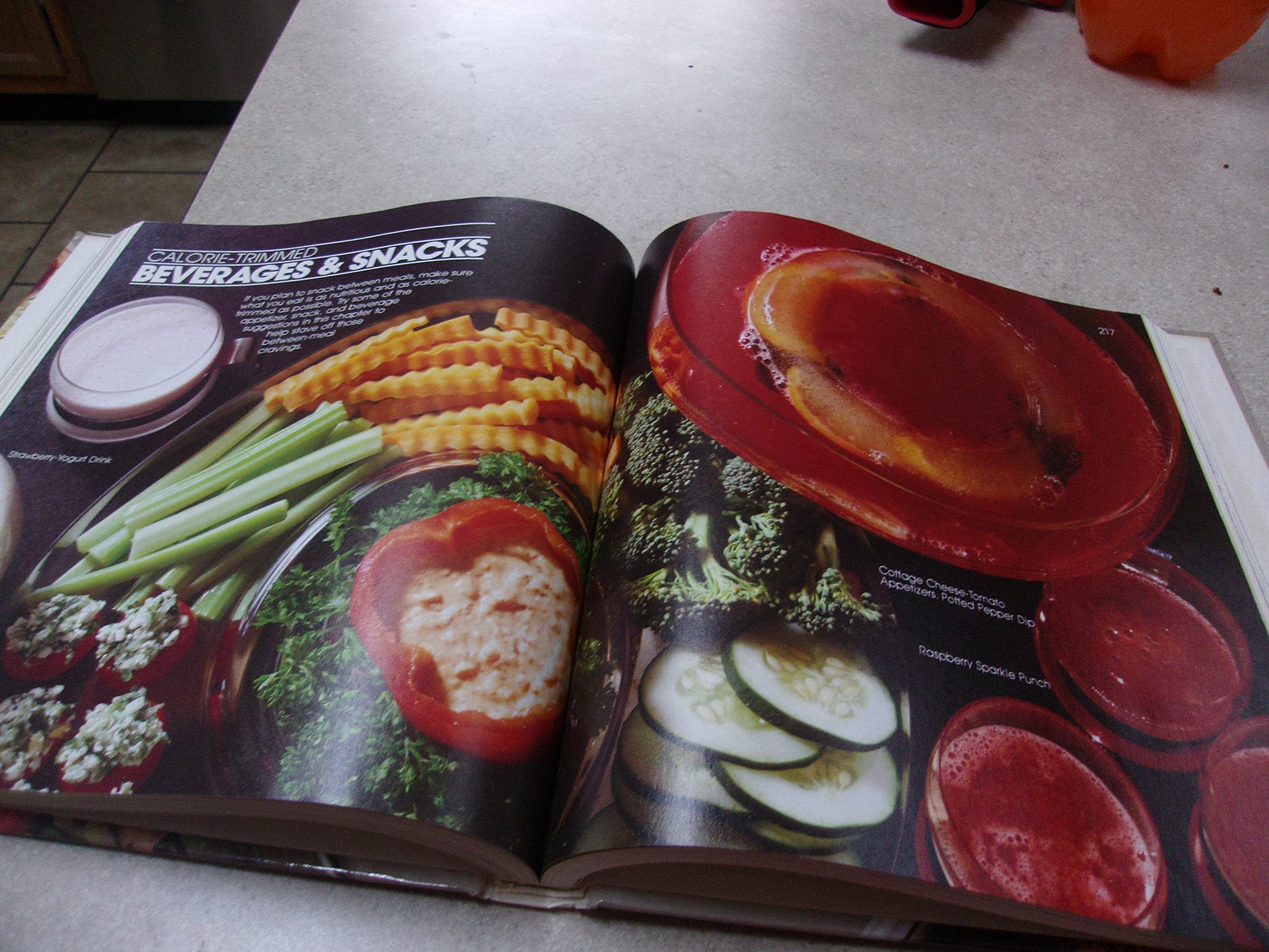 Better Homes and Gardens the Dieters Cookbook
