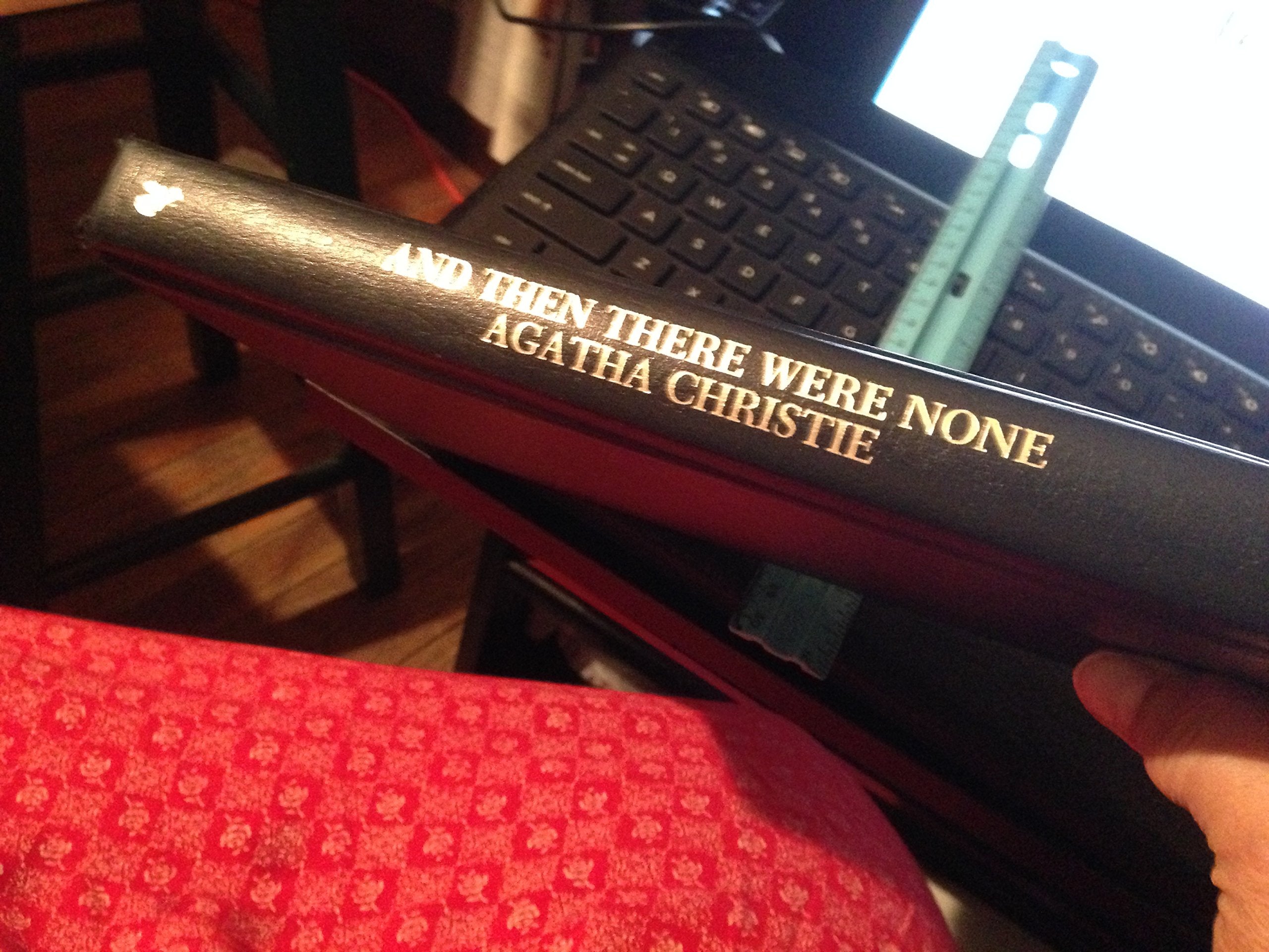 And Then There Were None (The Agatha Christie Mystery Collection)