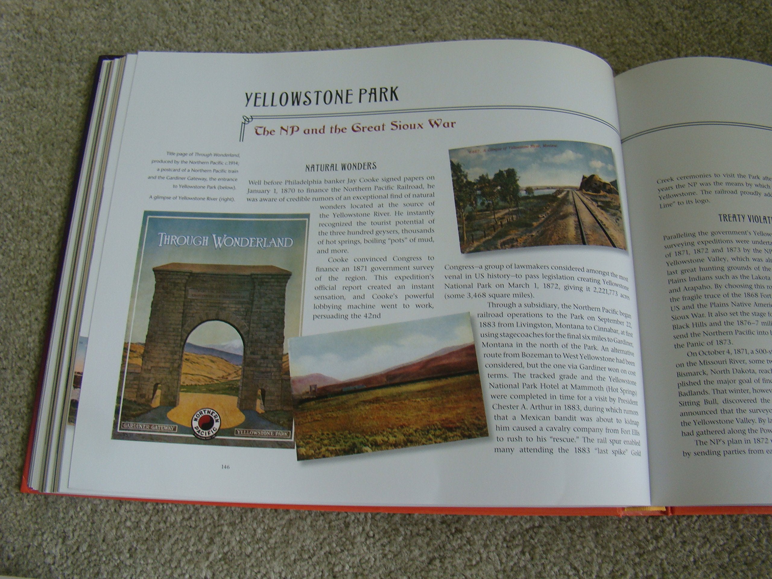 The Classic Western American Railroad Routes: With Mile by Mile Full Color Route Maps and Hundreds of Postcards, Contemporary Paintings and Ephemera