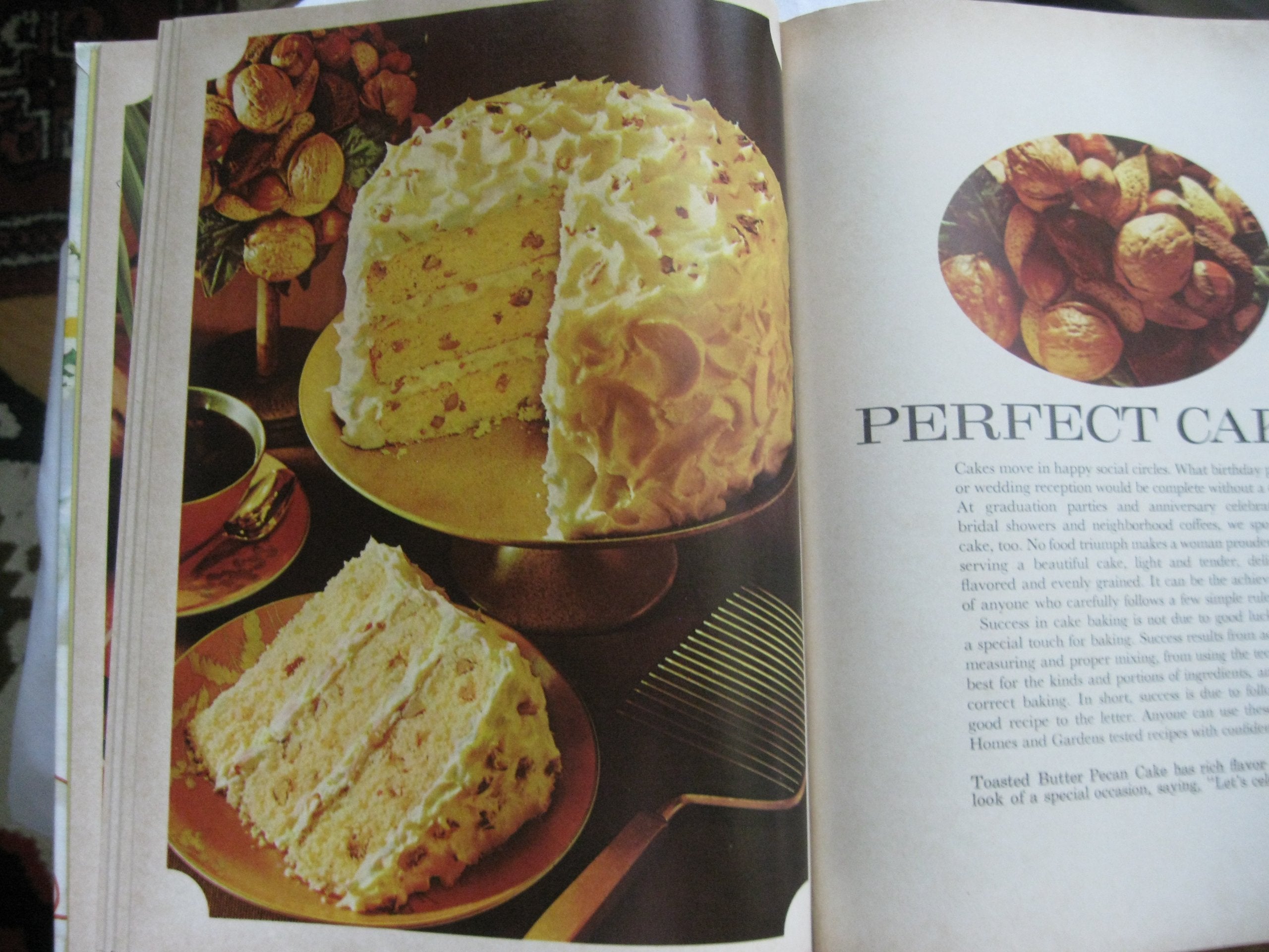 Better Homes and Gardens Pies and Cakes